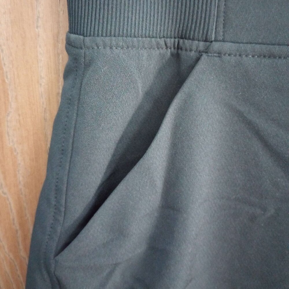 32 Degrees Cool Black Sports Skirt Size Small with Shorts and Pockets - Picture 3 of 5